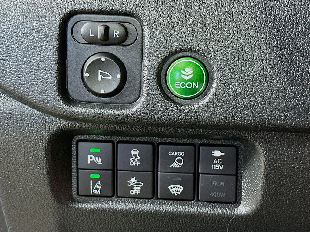 Thumbnail: 2022 Honda Ridgeline - 26