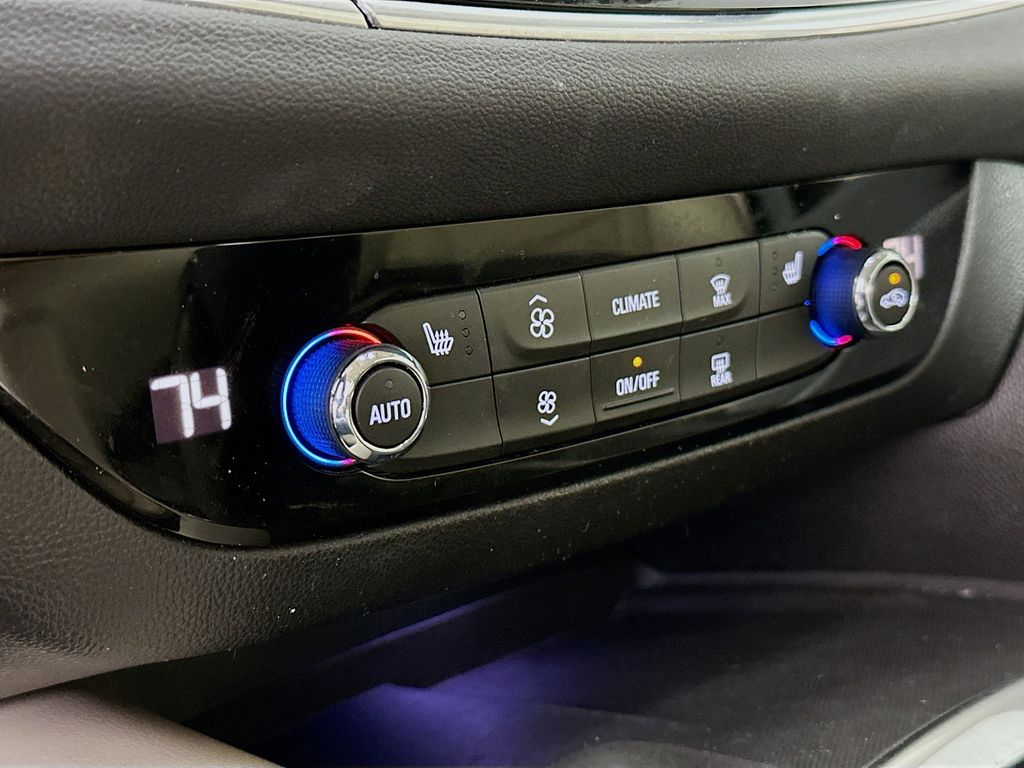 Thumbnail: 2021 Buick Enclave - 23