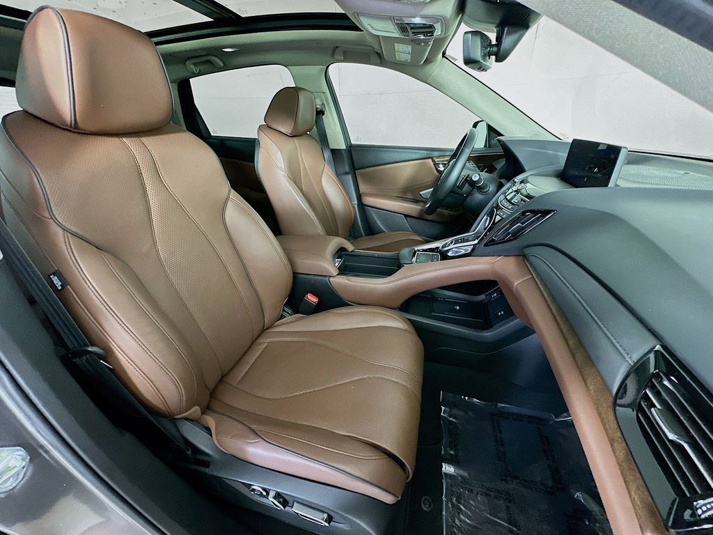 Thumbnail: 2024 Acura RDX - 12