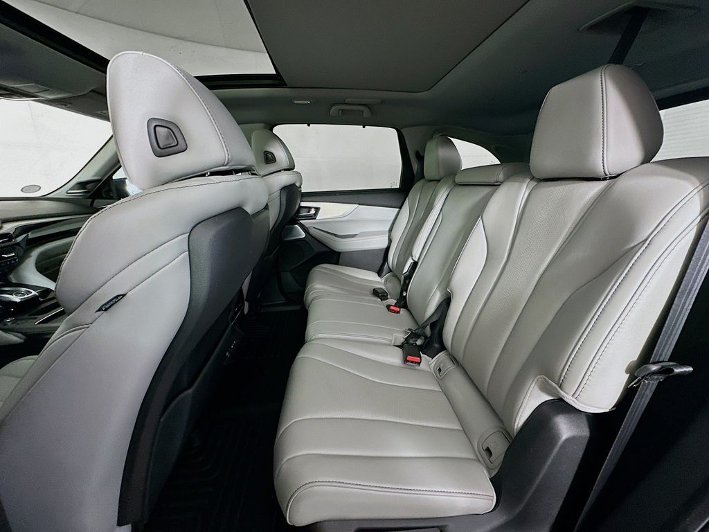 Thumbnail: 2025 Acura MDX - 13