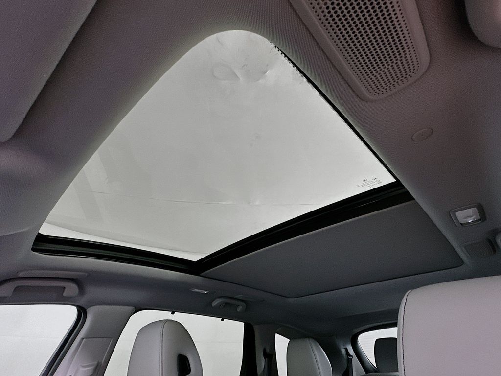 Thumbnail: 2025 Acura MDX - 33