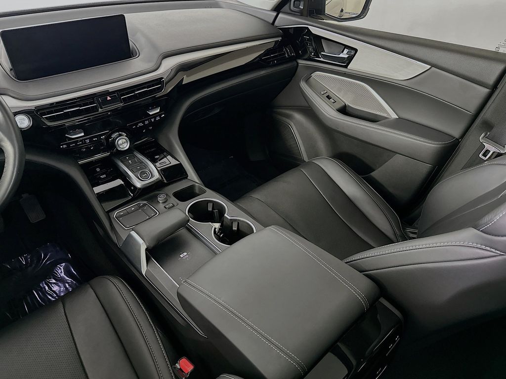 Thumbnail: 2023 Acura MDX - 14