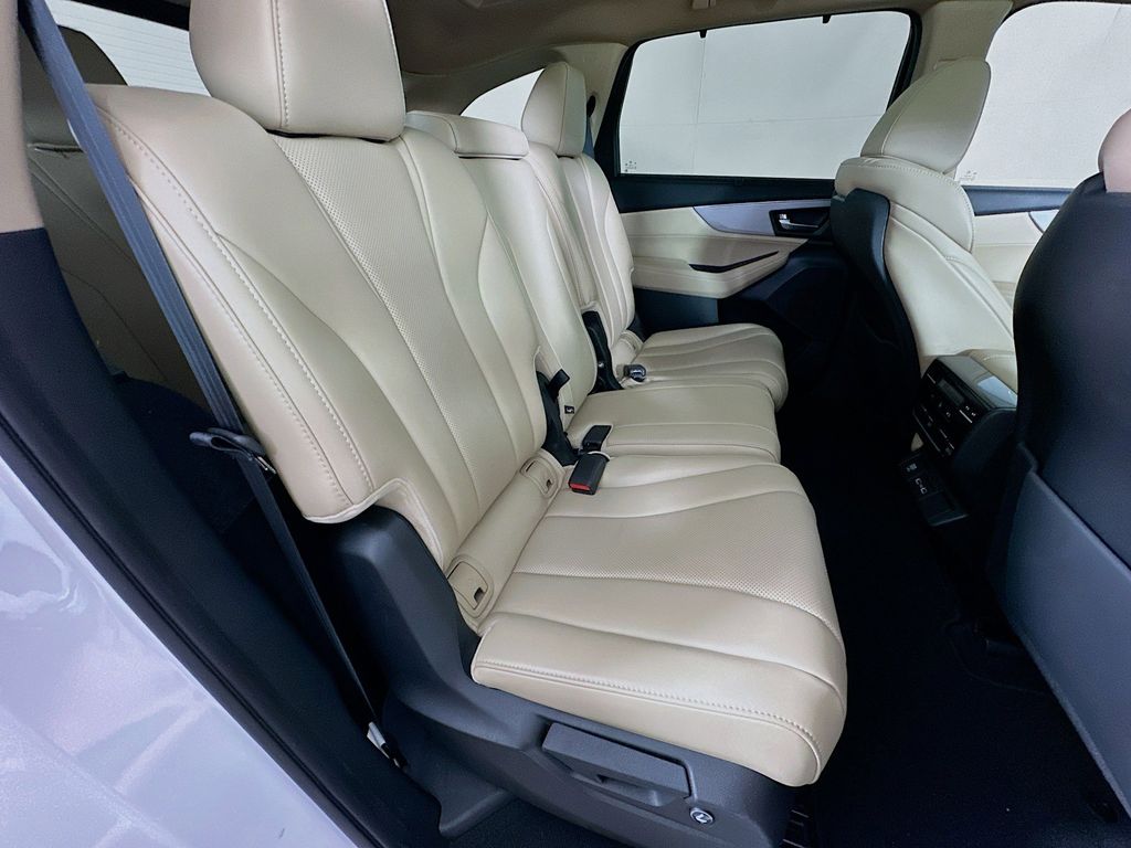 Thumbnail: 2023 Acura MDX - 33