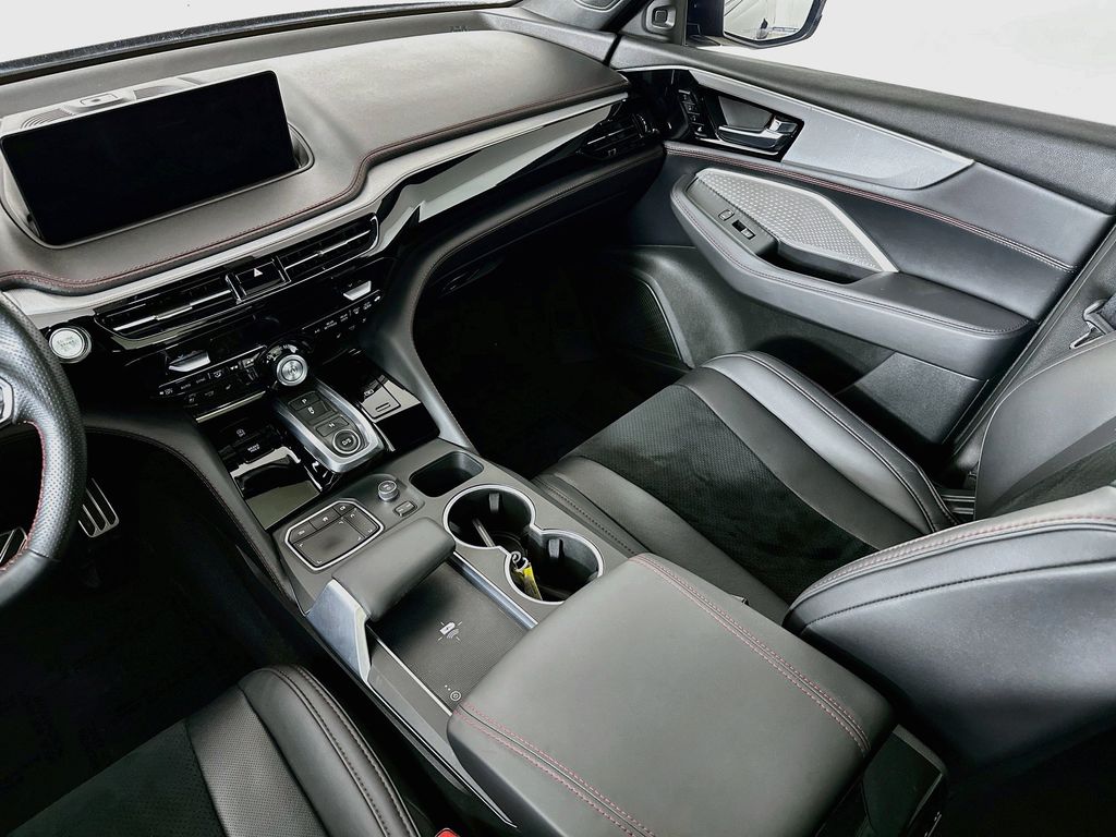 Thumbnail: 2023 Acura MDX - 14