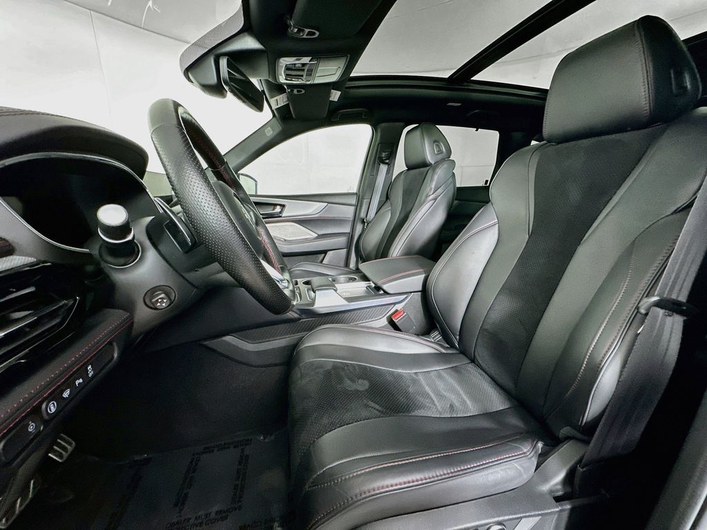 Thumbnail: 2023 Acura MDX - 11