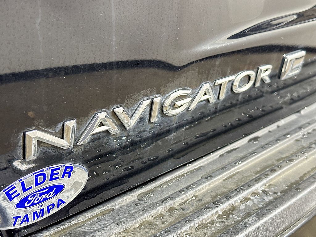 Thumbnail: 2016 Lincoln Navigator L - 7