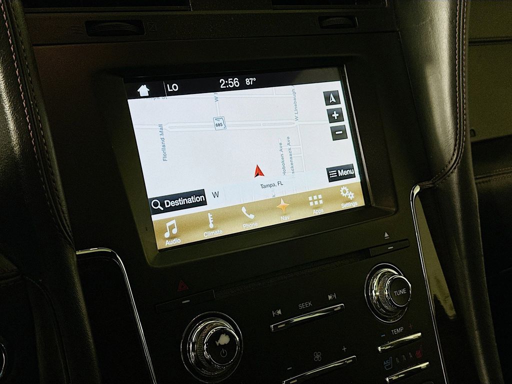 Thumbnail: 2016 Lincoln Navigator L - 28