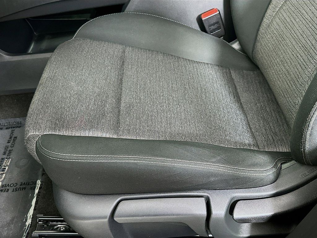 Thumbnail: 2021 Nissan Rogue - 28