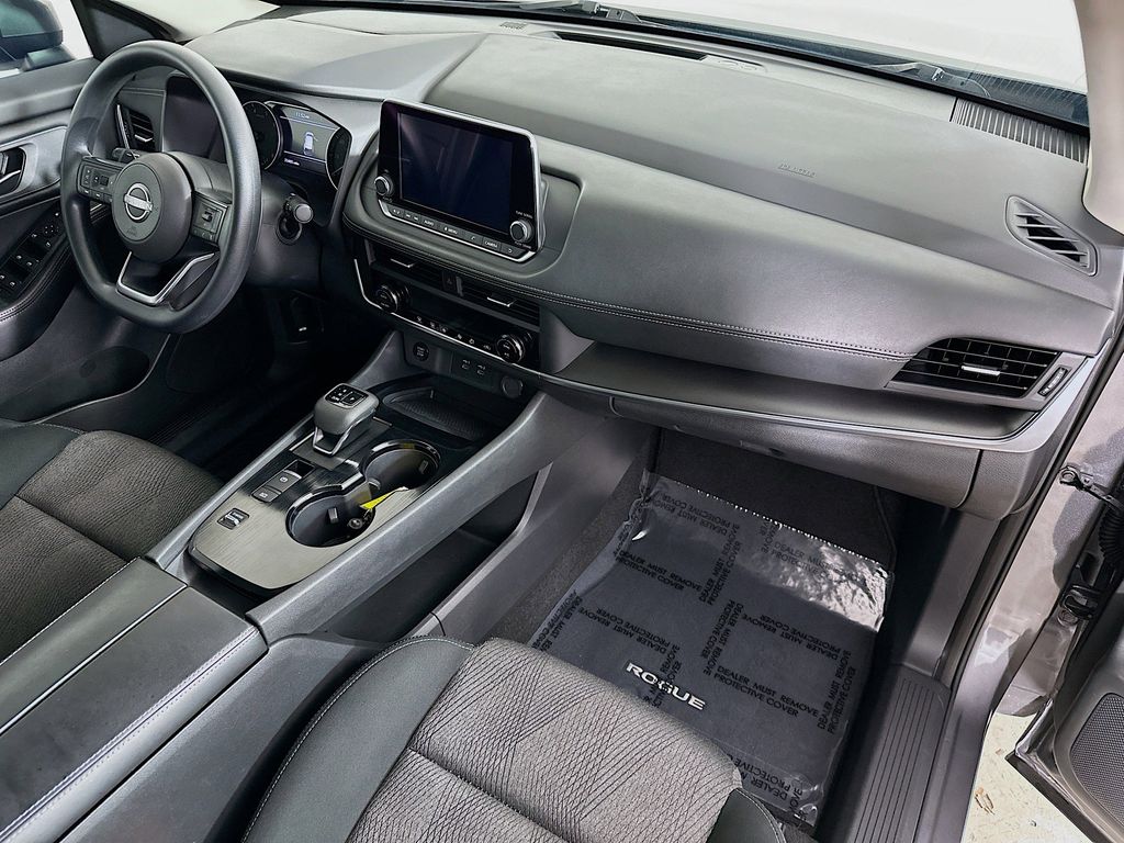 Thumbnail: 2024 Nissan Rogue - 32