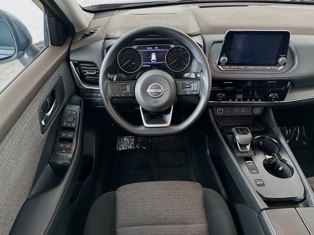 Thumbnail: 2022 Nissan Rogue - 10