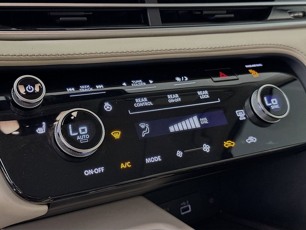 Thumbnail: 2024 INFINITI QX60 - 21