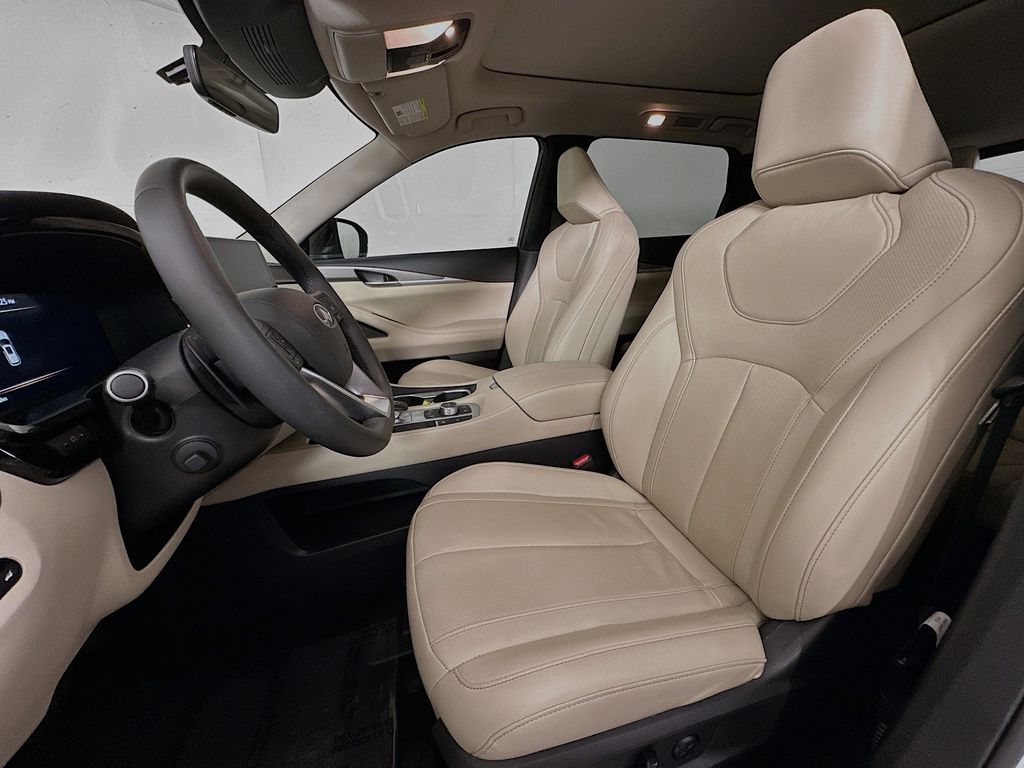 Thumbnail: 2024 INFINITI QX60 - 10
