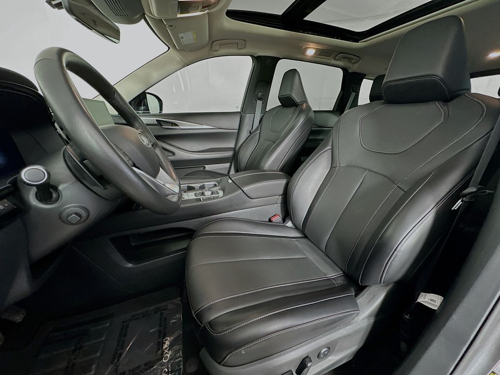 Thumbnail: 2024 INFINITI QX60 - 10