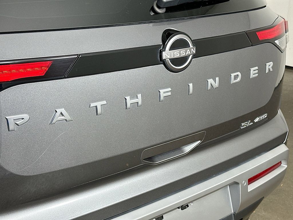 Thumbnail: 2023 Nissan Pathfinder - 7