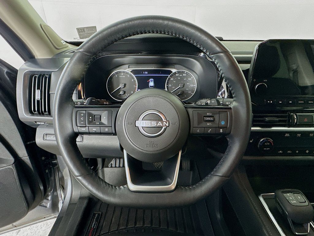 Thumbnail: 2023 Nissan Pathfinder - 15
