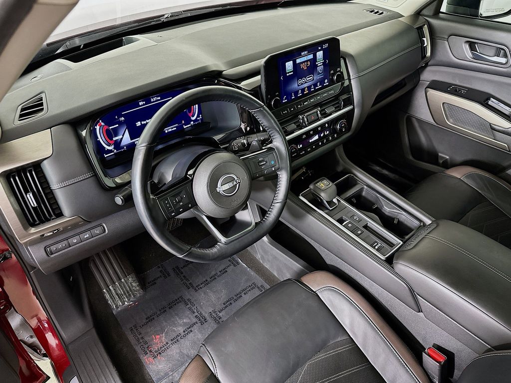 Thumbnail: 2022 Nissan Pathfinder - 2