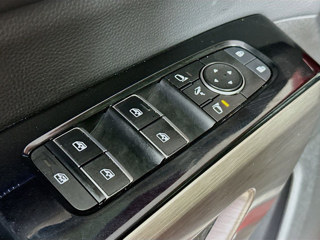 Thumbnail: 2022 Nissan Pathfinder - 28