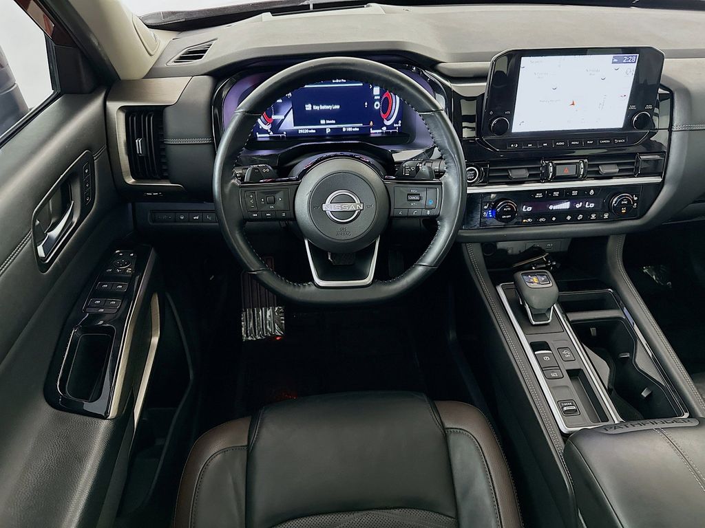 Thumbnail: 2022 Nissan Pathfinder - 9
