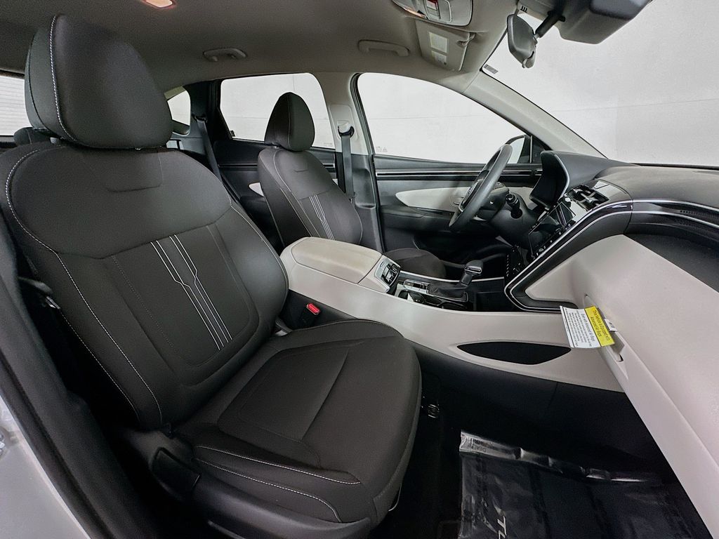 Thumbnail: 2024 Hyundai Tucson - 12