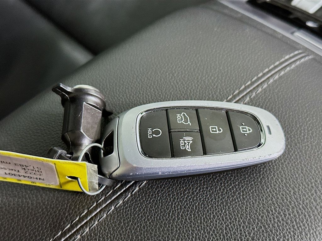 Thumbnail: 2022 Hyundai Tucson - 19