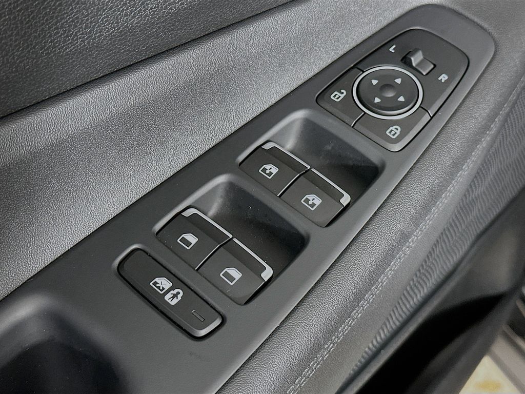 Thumbnail: 2023 Hyundai Santa Fe - 29
