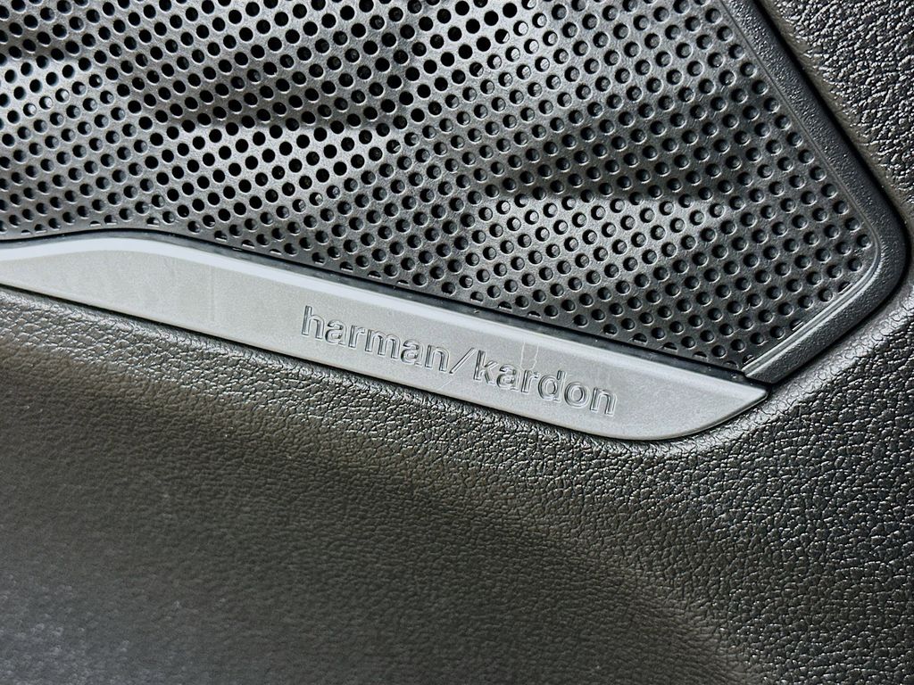 Thumbnail: 2022 Hyundai Santa Fe - 30
