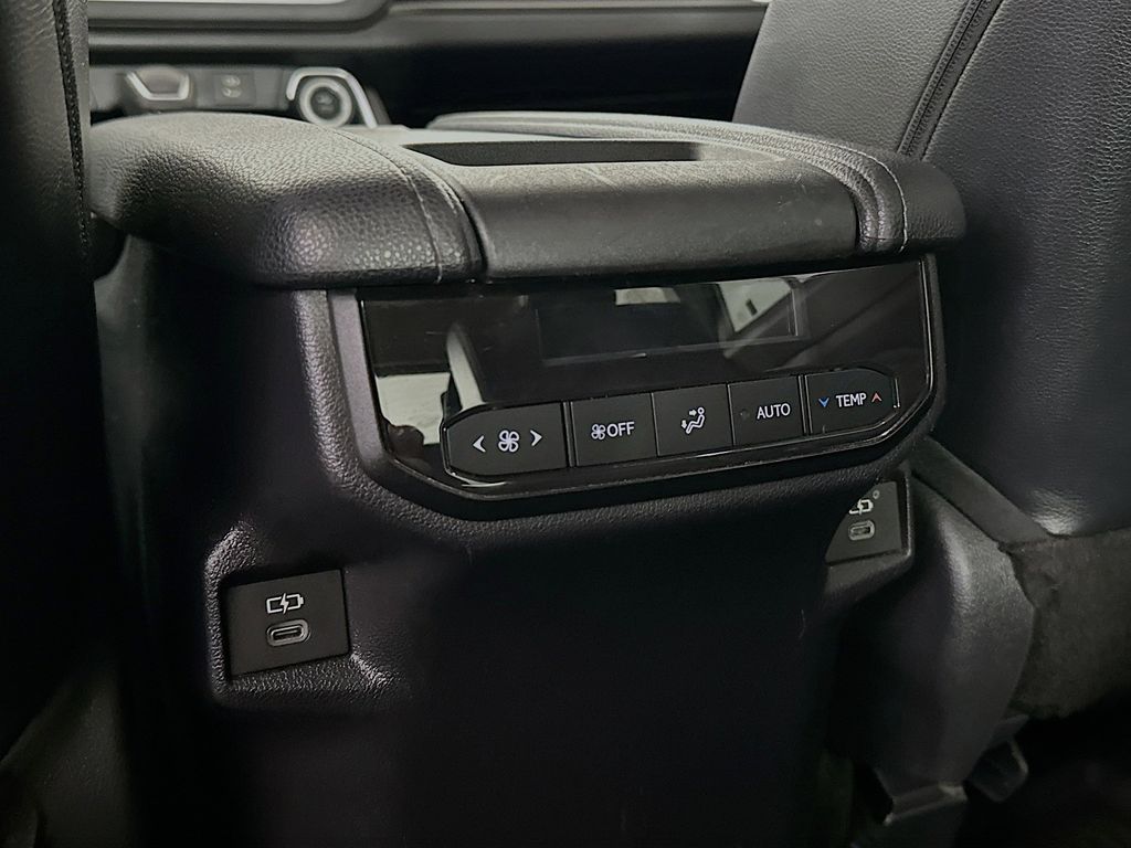 Thumbnail: 2024 Toyota Grand Highlander - 22