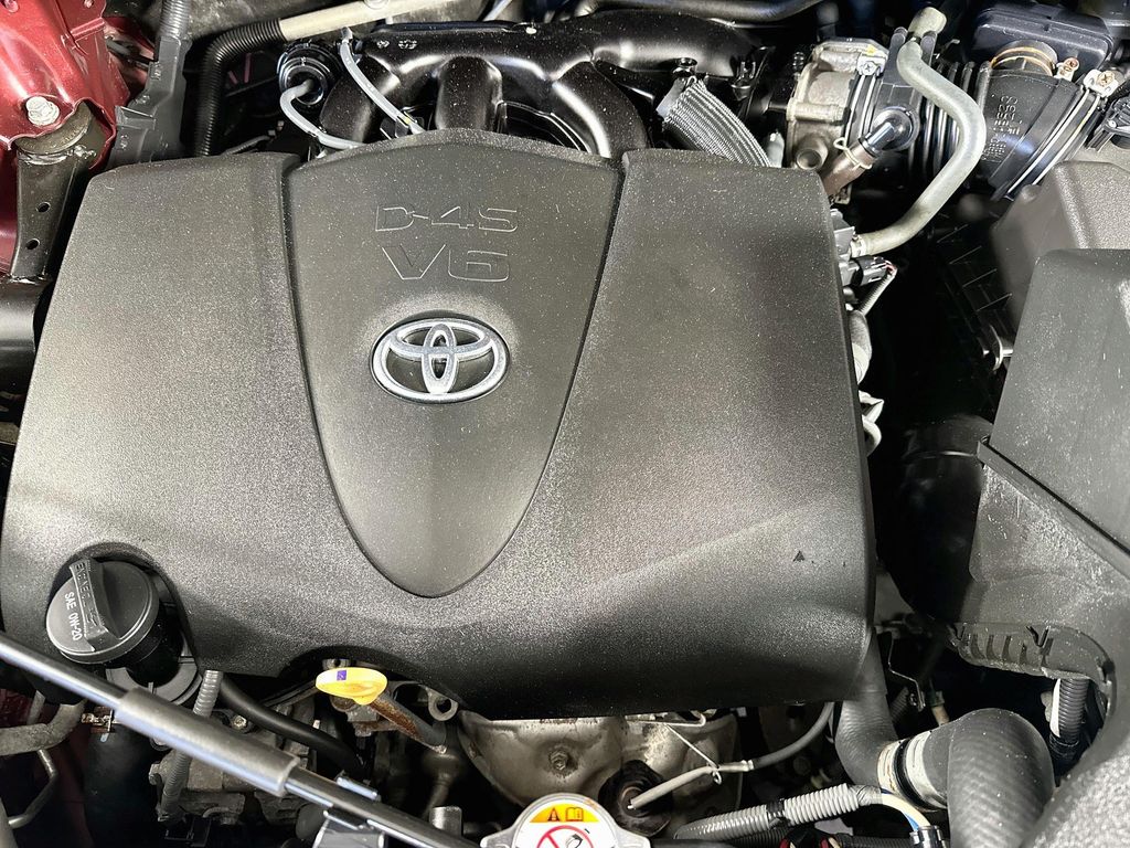 Thumbnail: 2018 Toyota Highlander - 9