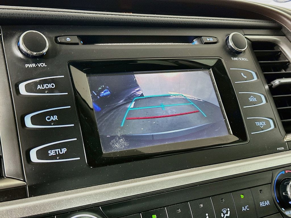 Thumbnail: 2018 Toyota Highlander - 28