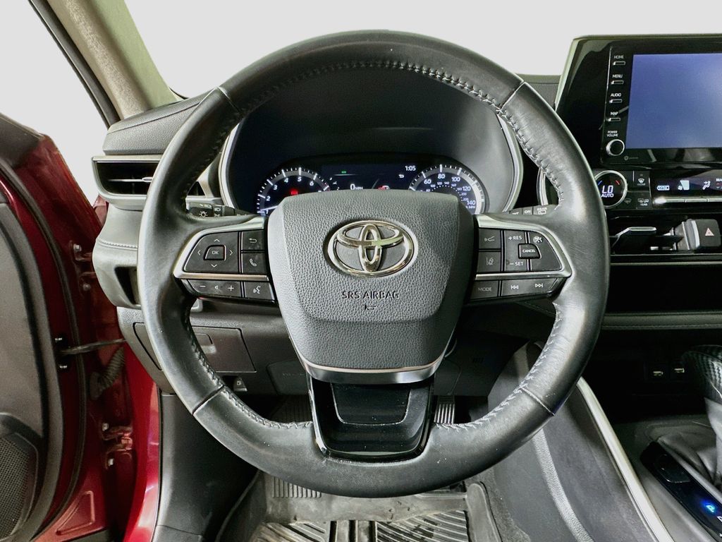 Thumbnail: 2020 Toyota Highlander - 15