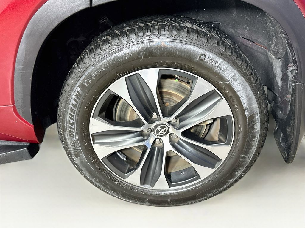 Thumbnail: 2020 Toyota Highlander - 8