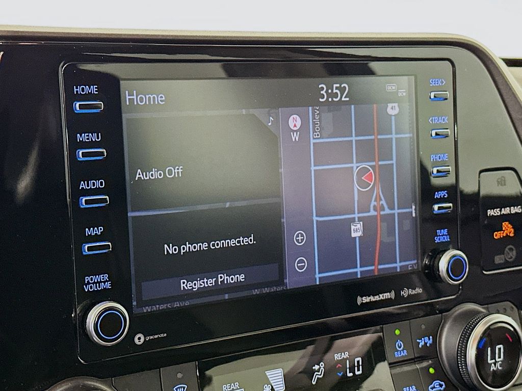 Thumbnail: 2021 Toyota Highlander - 16