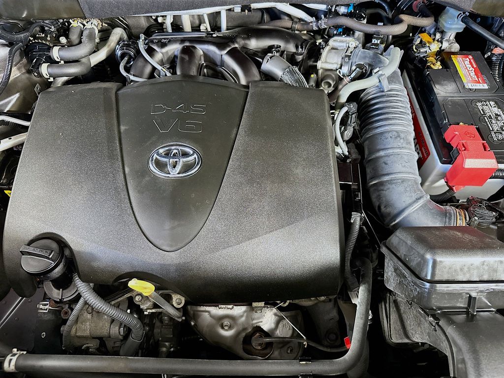 Thumbnail: 2021 Toyota Highlander - 9