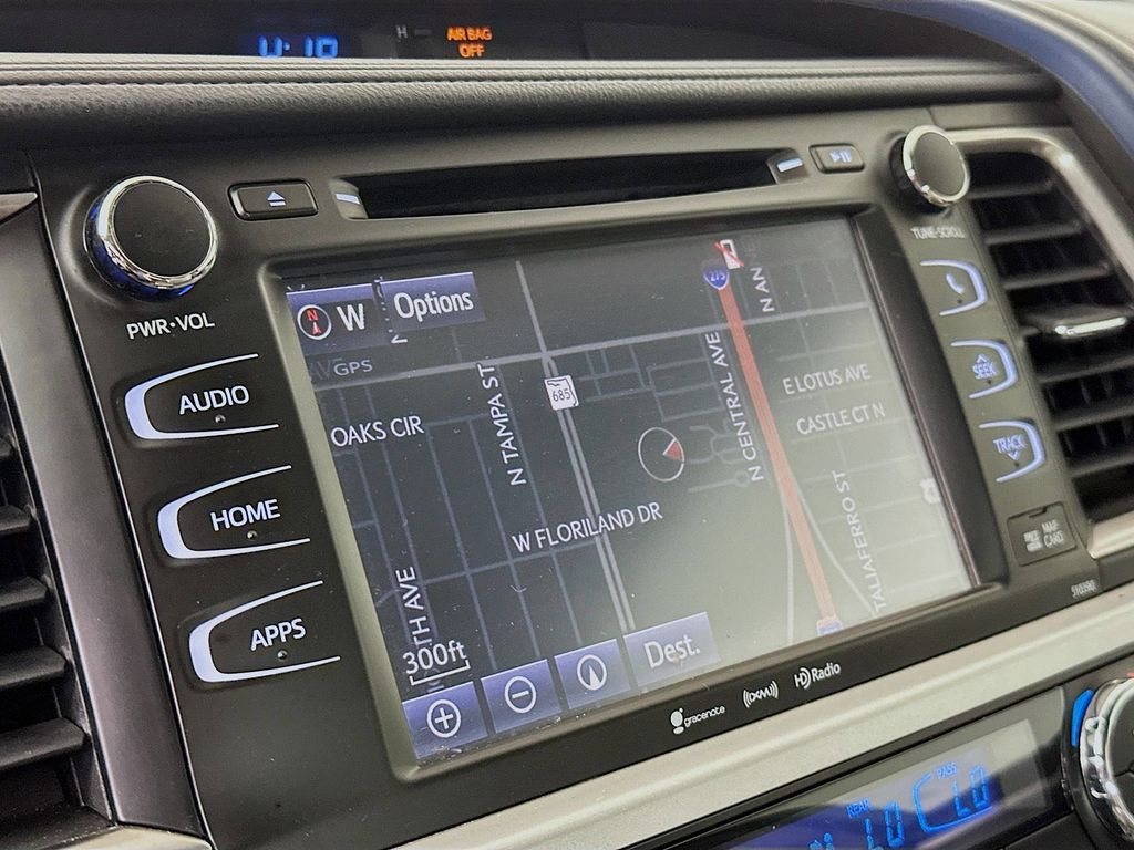 Thumbnail: 2019 Toyota Highlander - 27