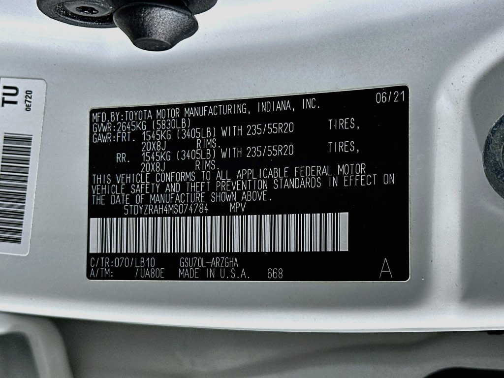 Thumbnail: 2021 Toyota Highlander - 21