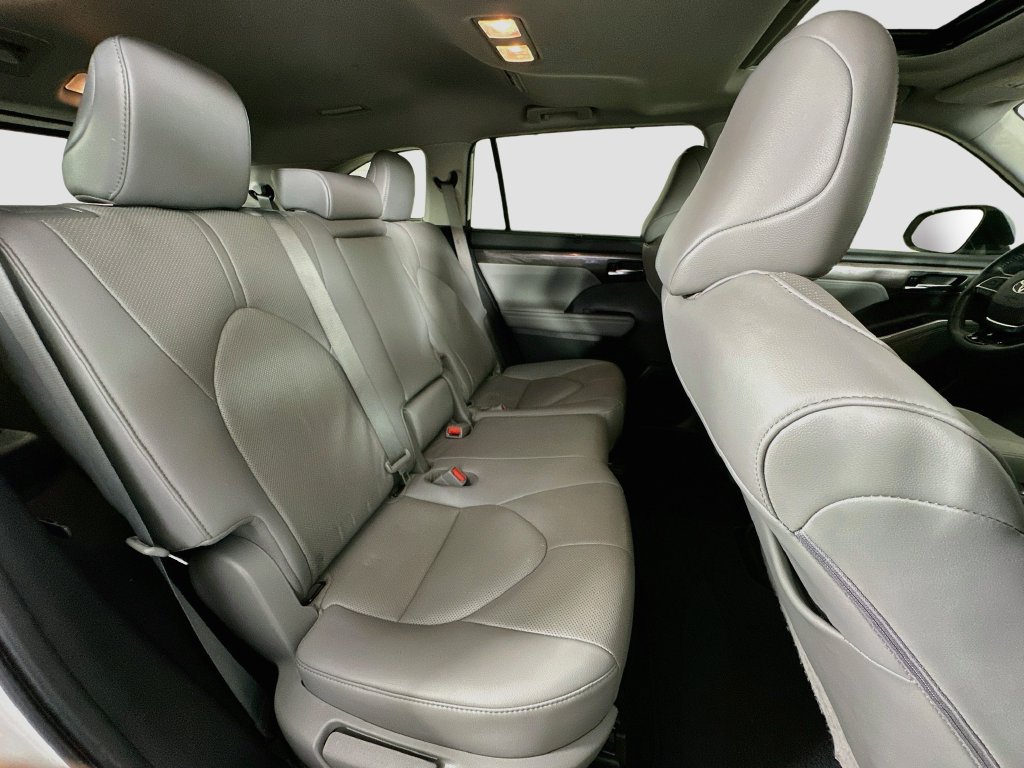 Thumbnail: 2021 Toyota Highlander - 34