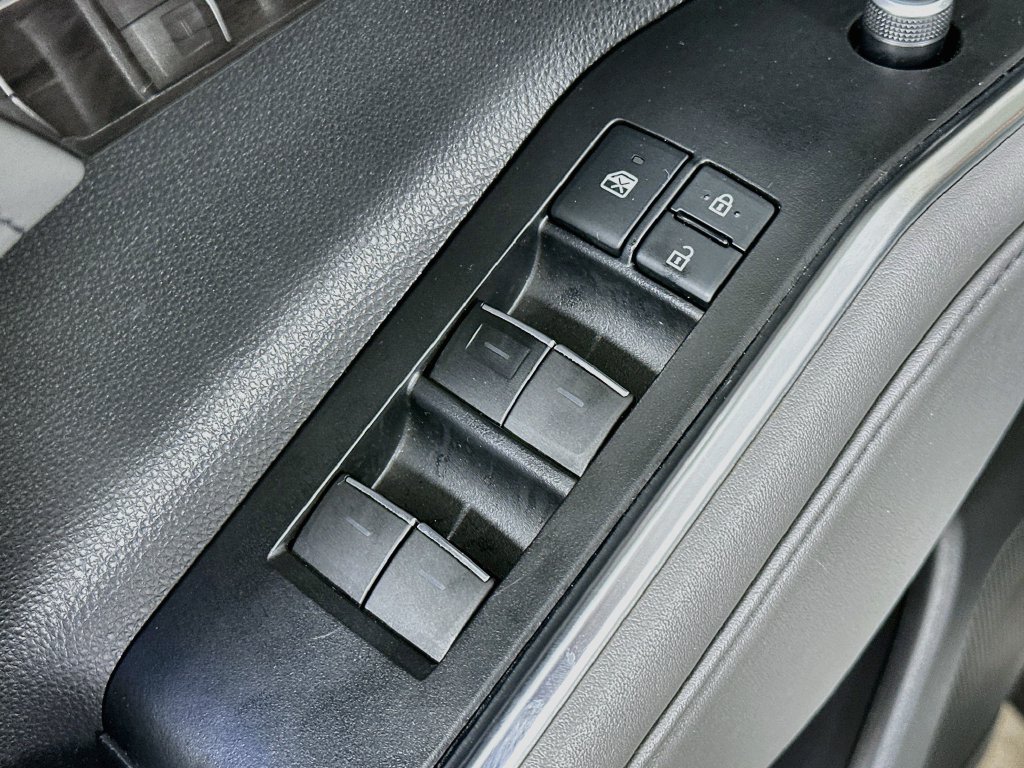 Thumbnail: 2021 Toyota Highlander - 30