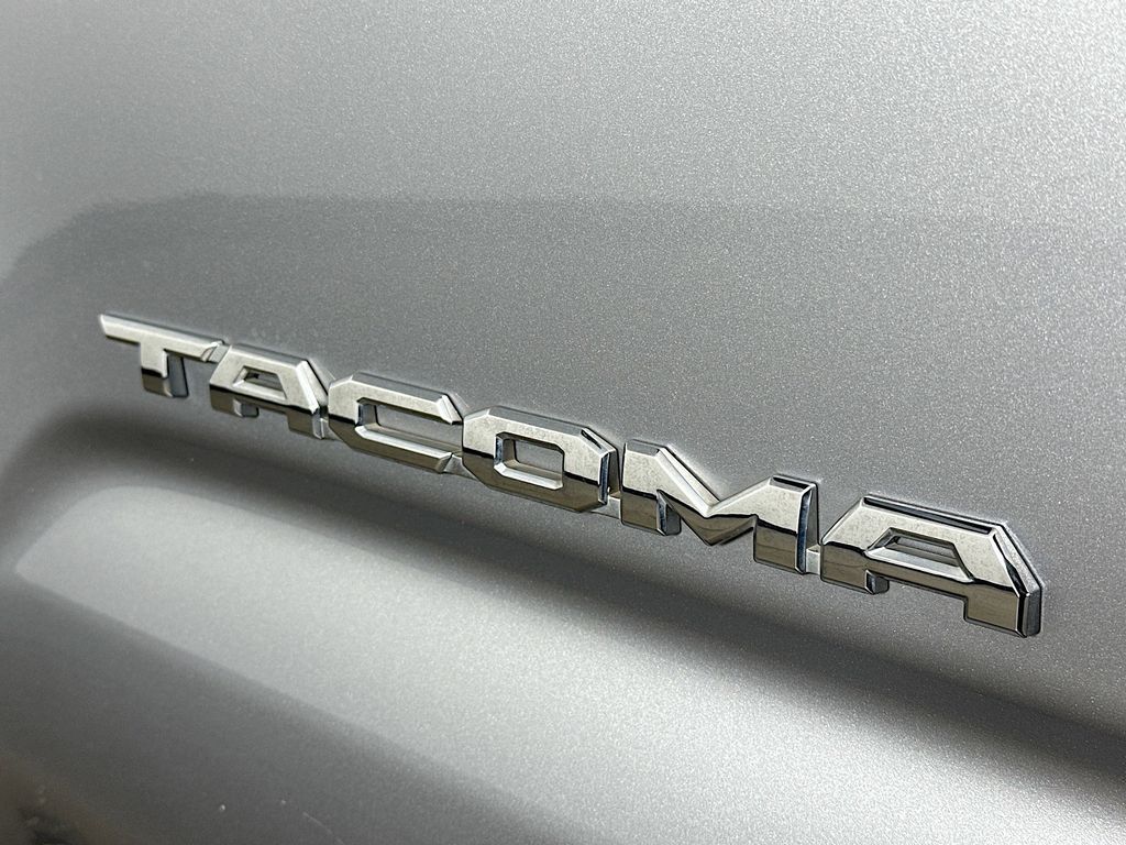 Image 8 of 2021 Toyota Tacoma