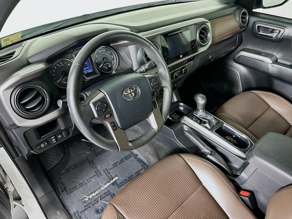 Thumbnail: 2018 Toyota Tacoma - 2