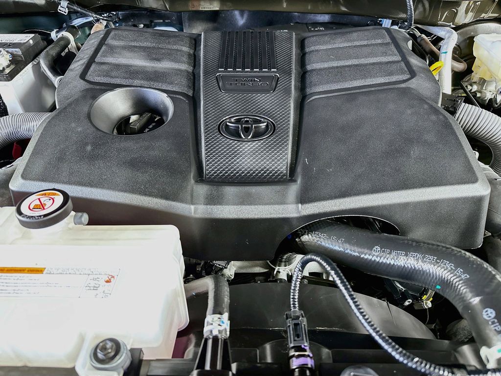 Thumbnail: 2024 Toyota Tundra - 9