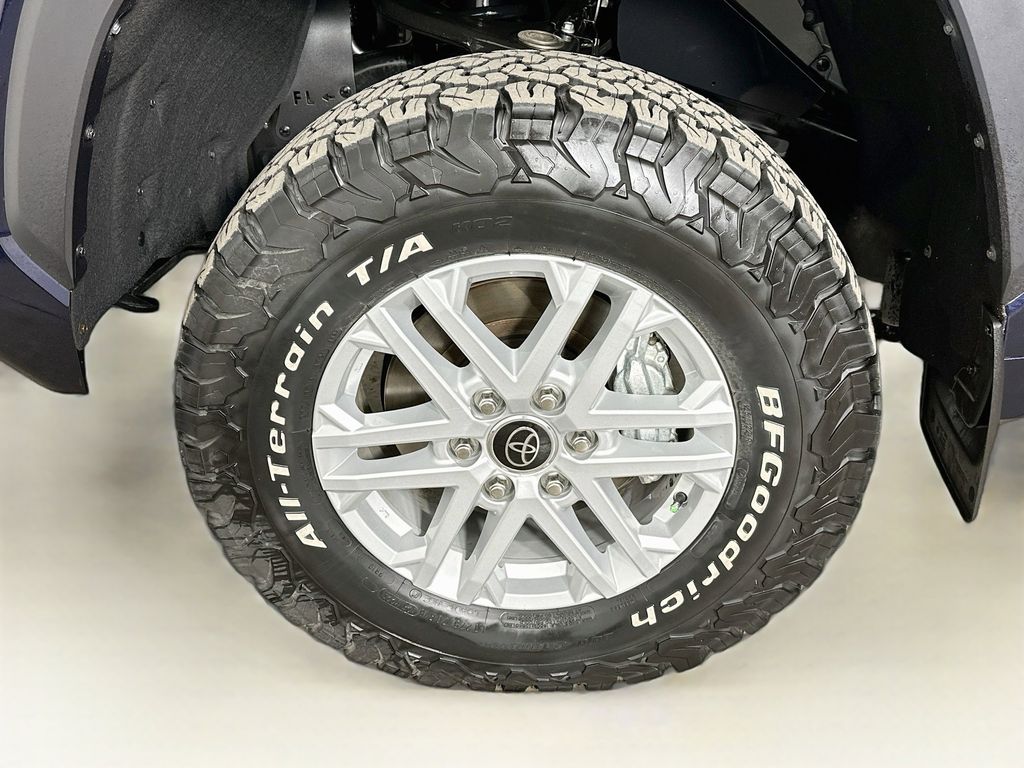 Thumbnail: 2024 Toyota Tundra - 8