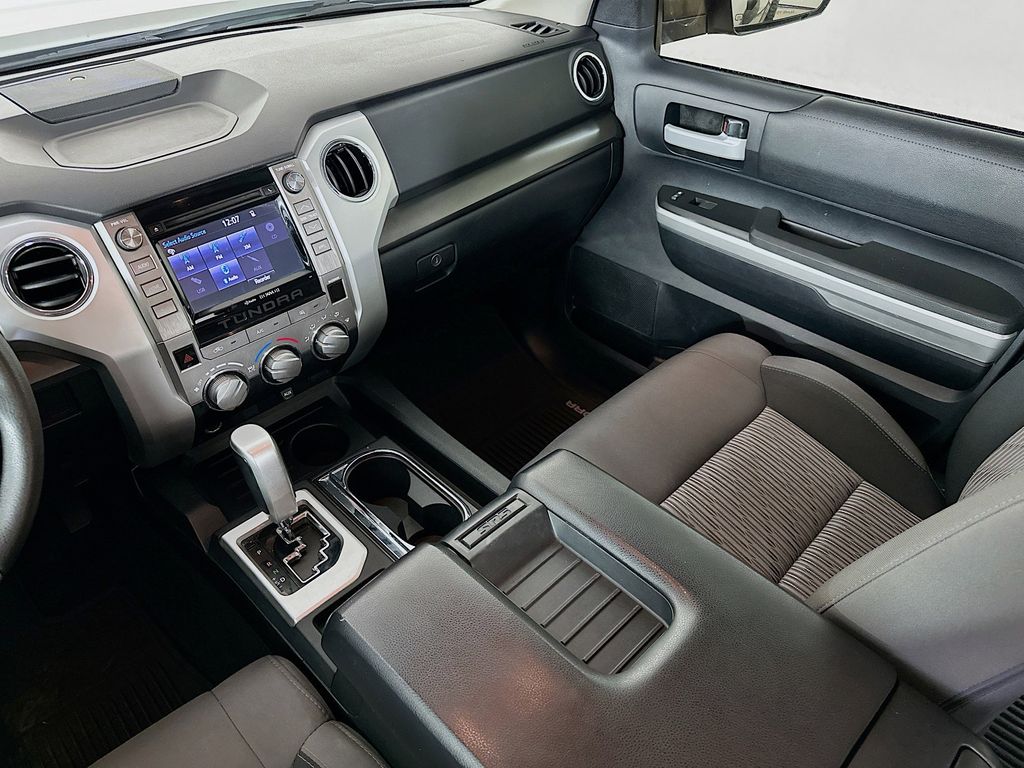 Thumbnail: 2014 Toyota Tundra - 14