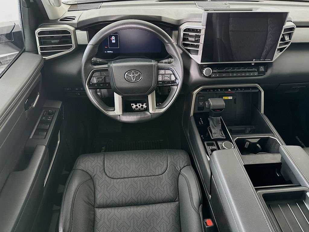 Thumbnail: 2024 Toyota Tundra - 10