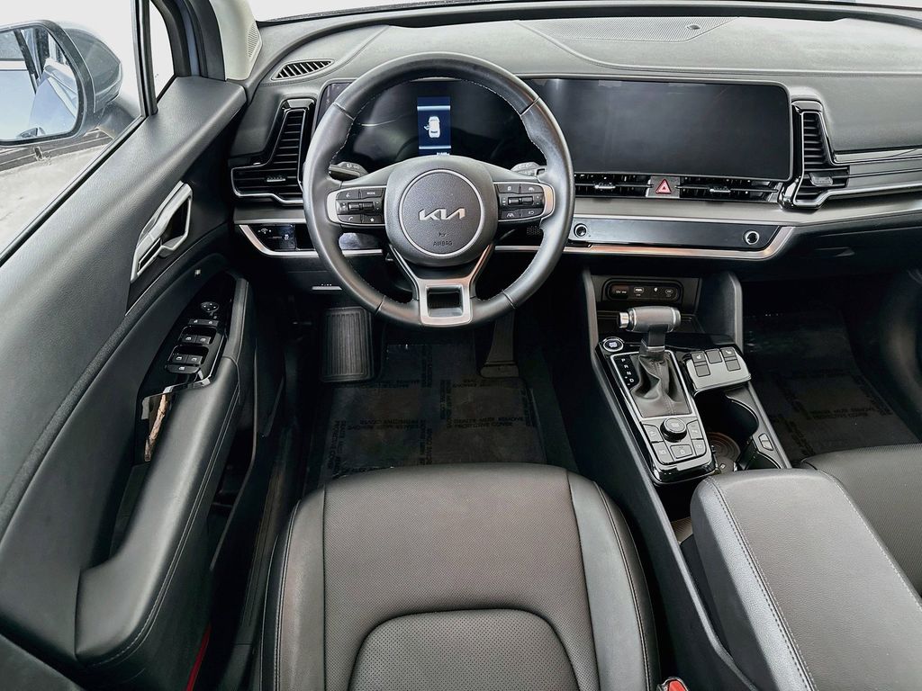 Thumbnail: 2023 Kia Sportage - 10