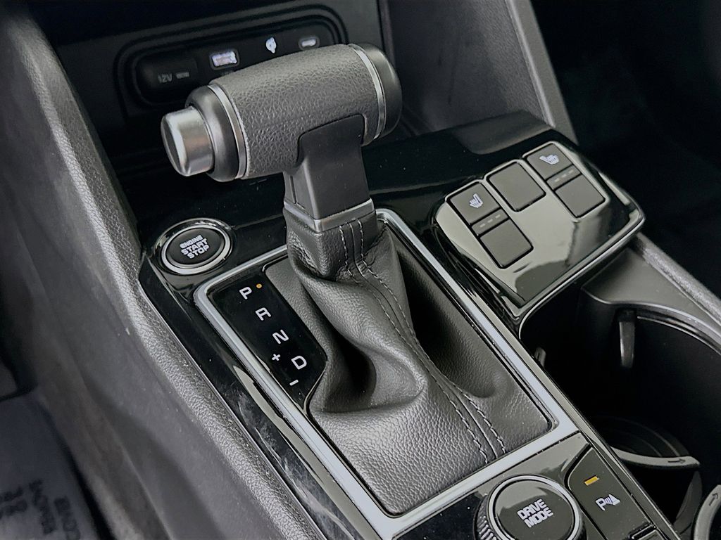 Thumbnail: 2023 Kia Sportage - 16