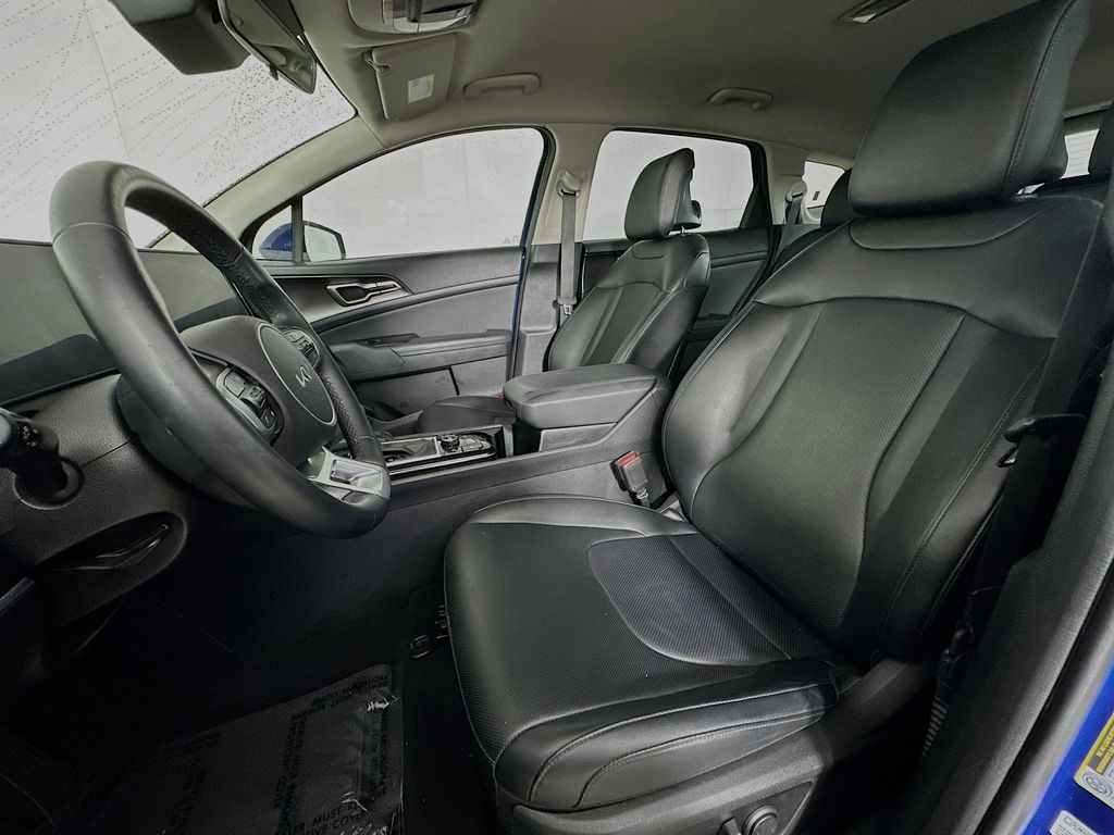 Thumbnail: 2025 Kia Sportage - 10