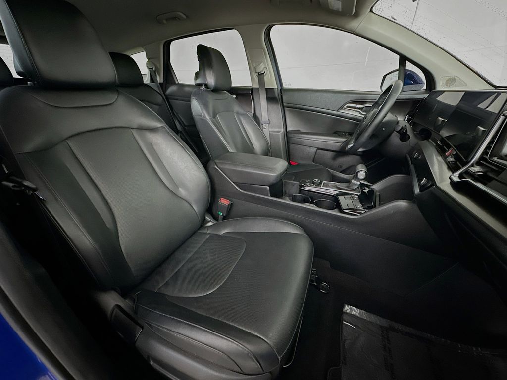 Thumbnail: 2025 Kia Sportage - 11