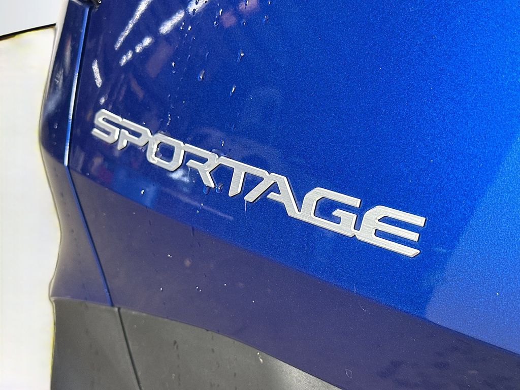 Thumbnail: 2025 Kia Sportage - 7