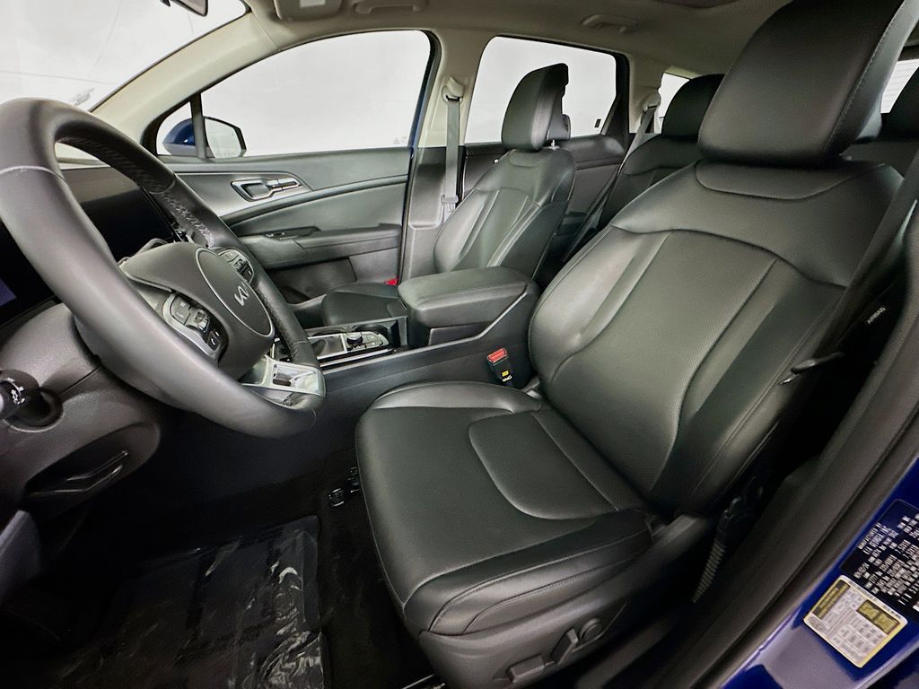 Thumbnail: 2025 Kia Sportage - 11