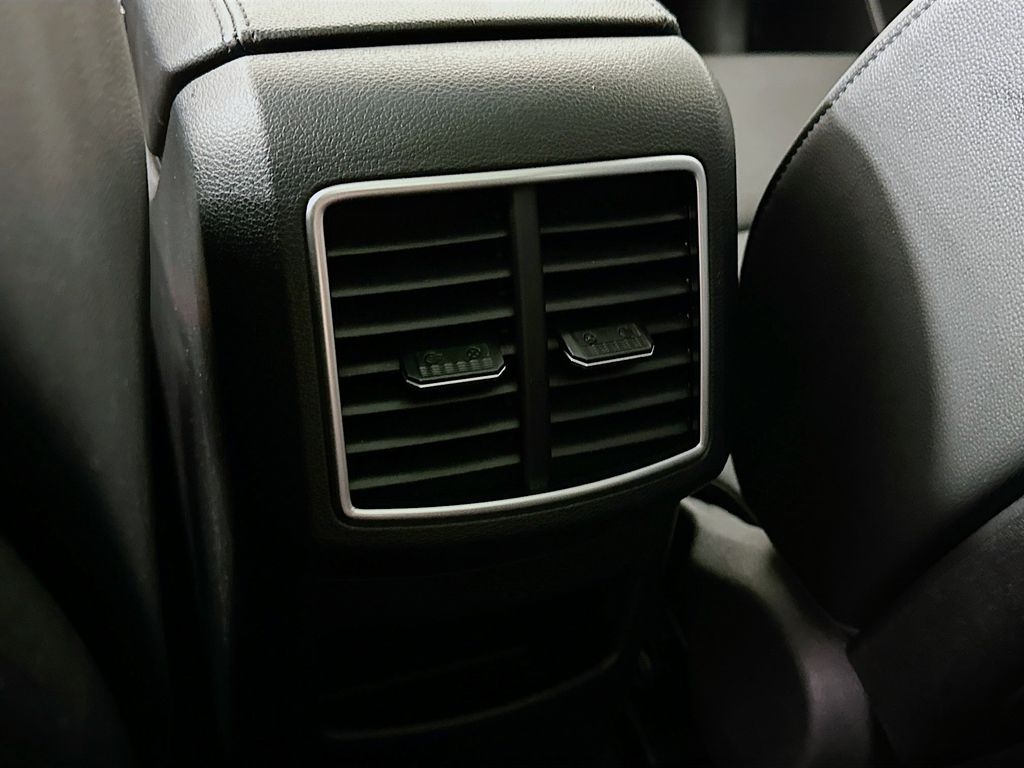 Thumbnail: 2025 Kia Sportage - 21